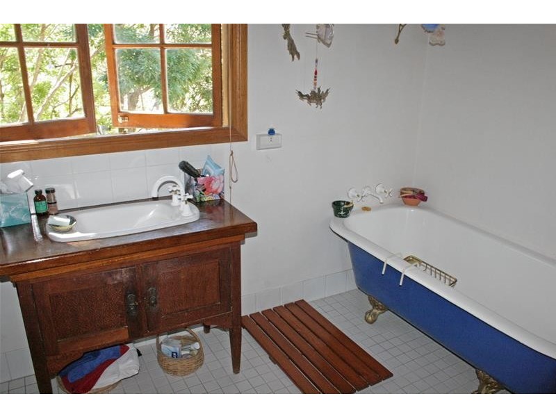 123 Contour Road, Eagle Heights QLD 4271