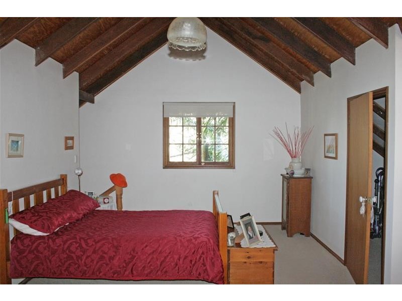 123 Contour Road, Eagle Heights QLD 4271