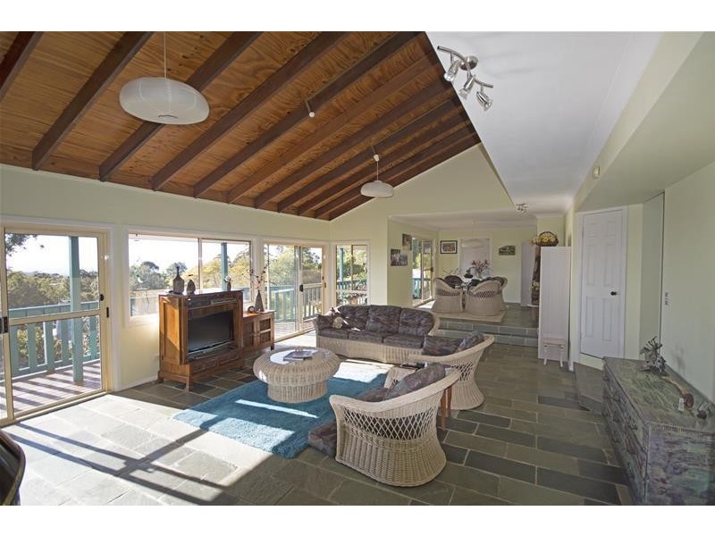 11 Elbert Court, Tamborine Mountain QLD 4272