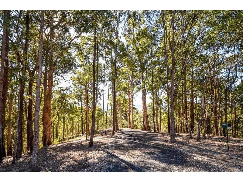 382 Henri Robert Drive, Clagiraba QLD 4211