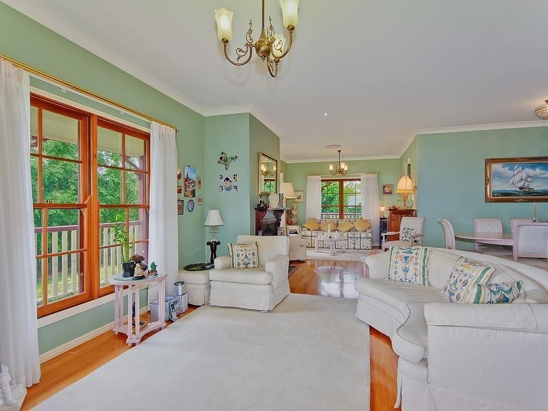 154 MacDonnell Road, Tamborine Mountain QLD 4272