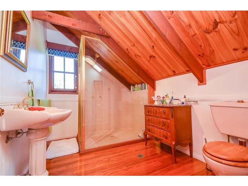 52 Paradise Drive, Tamborine Mountain QLD 4272