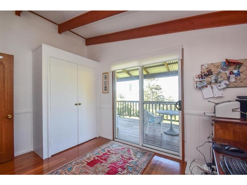 52 Paradise Drive, Tamborine Mountain QLD 4272