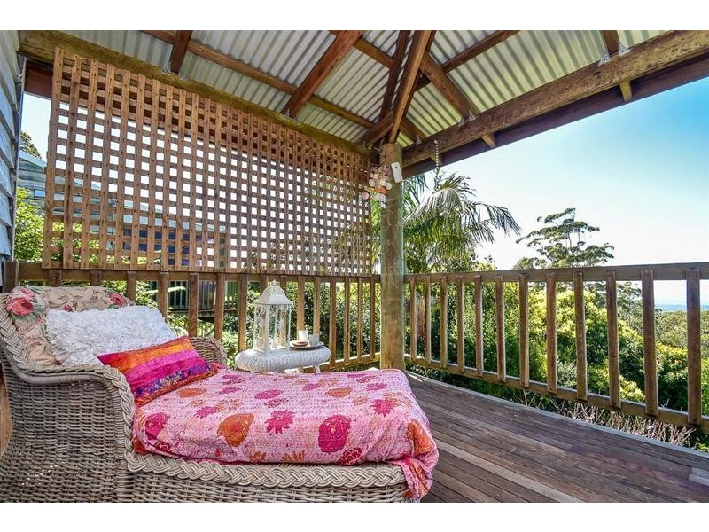 52 Paradise Drive, Tamborine Mountain QLD 4272