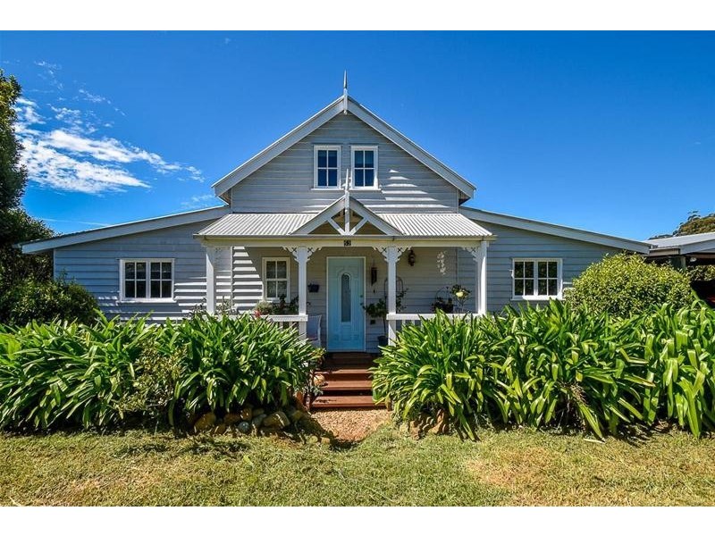 52 Paradise Drive, Tamborine Mountain QLD 4272