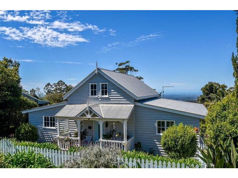 52 Paradise Drive, Tamborine Mountain QLD 4272