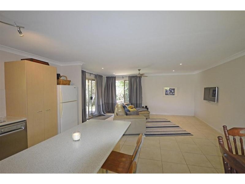 1 Justin Av, Tamborine Mountain QLD 4272