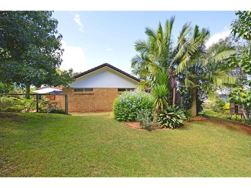 1 Justin Av, Tamborine Mountain QLD 4272