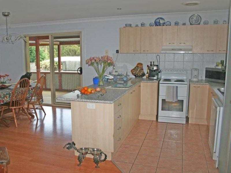 5 Tolima Drive, Eagle Heights QLD 4271