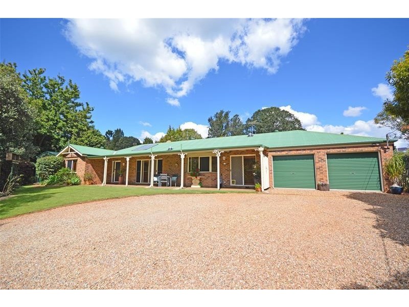 29 CHALMETTE Drive, Tamborine Mountain QLD 4272