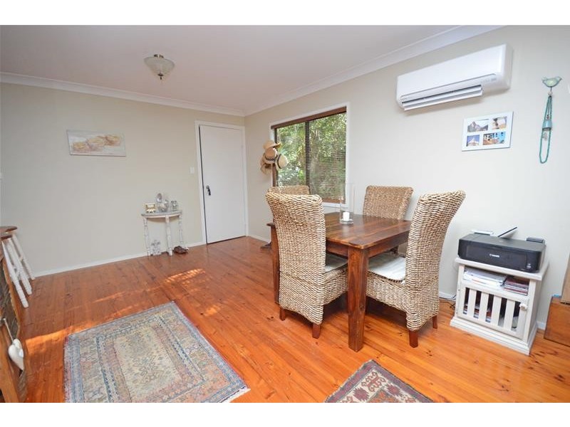 17 Stradbroke Av, Tamborine Mountain QLD 4272