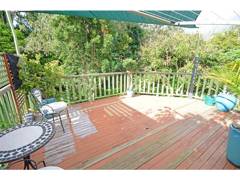 17 Stradbroke Av, Tamborine Mountain QLD 4272