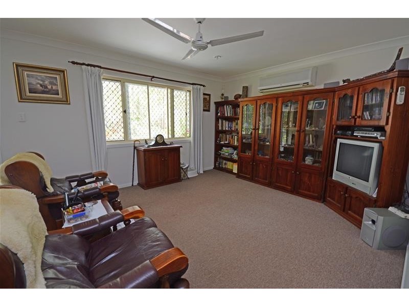 2 Orchis Drive, Eagle Heights QLD 4271