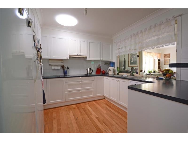 2 Orchis Drive, Eagle Heights QLD 4271