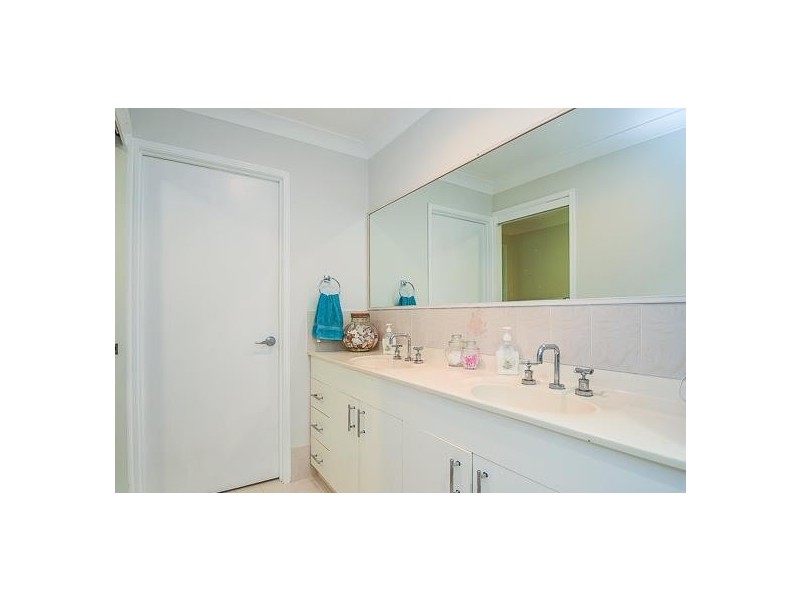 570 Henri Robert Drive, Tamborine Mountain QLD 4272