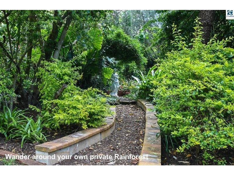 5 Platt Place, Tamborine Mountain QLD 4272