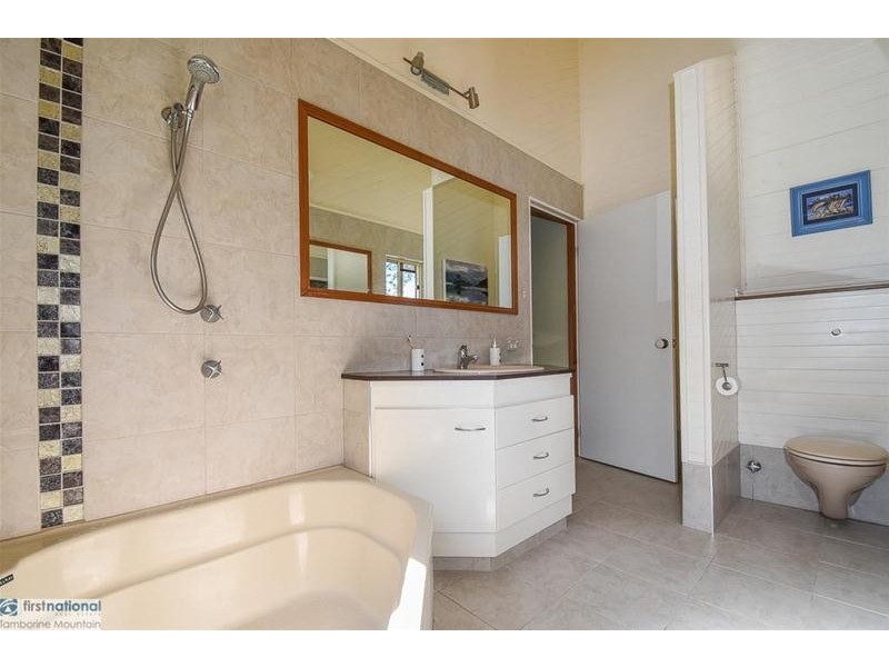 28 Forsythia Drive, Tamborine Mountain QLD 4272