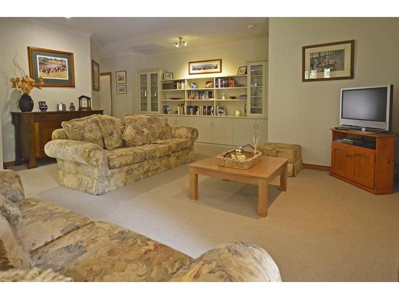 599 Main Western Road, Tamborine Mountain QLD 4272