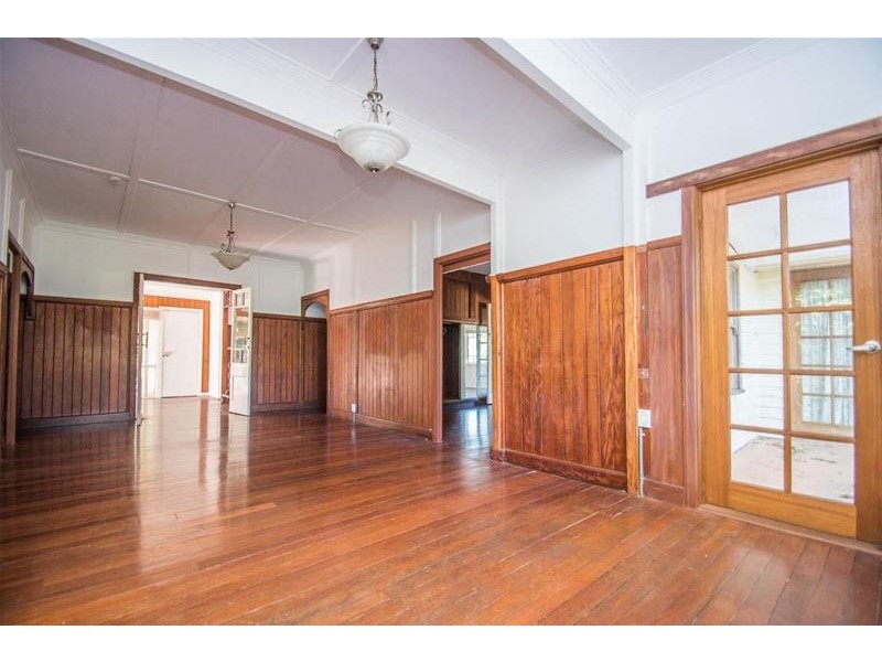 10 Golfers Crescent, Tamborine Mountain QLD 4272