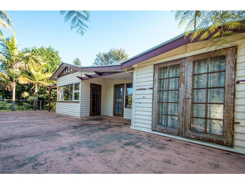 10 Golfers Crescent, Tamborine Mountain QLD 4272