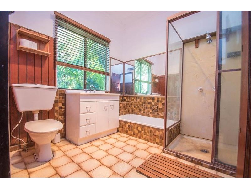 10 Golfers Crescent, Tamborine Mountain QLD 4272