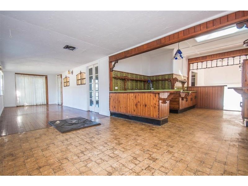 10 Golfers Crescent, Tamborine Mountain QLD 4272