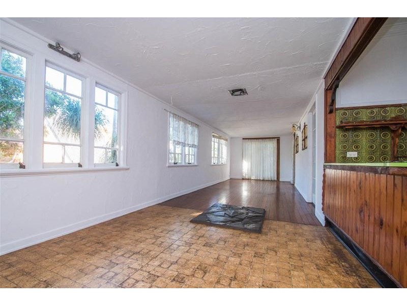 10 Golfers Crescent, Tamborine Mountain QLD 4272