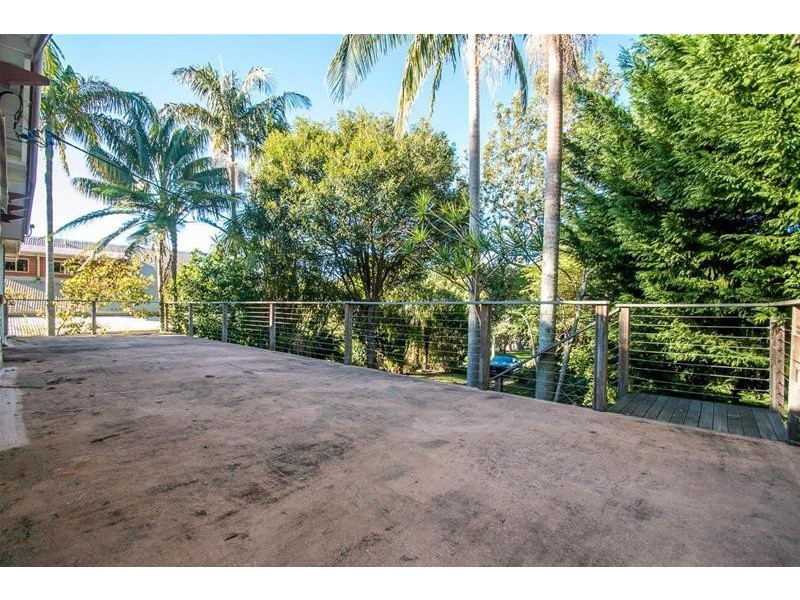 10 Golfers Crescent, Tamborine Mountain QLD 4272