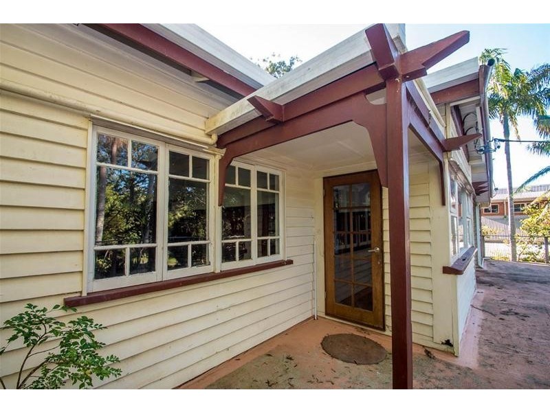 10 Golfers Crescent, Tamborine Mountain QLD 4272