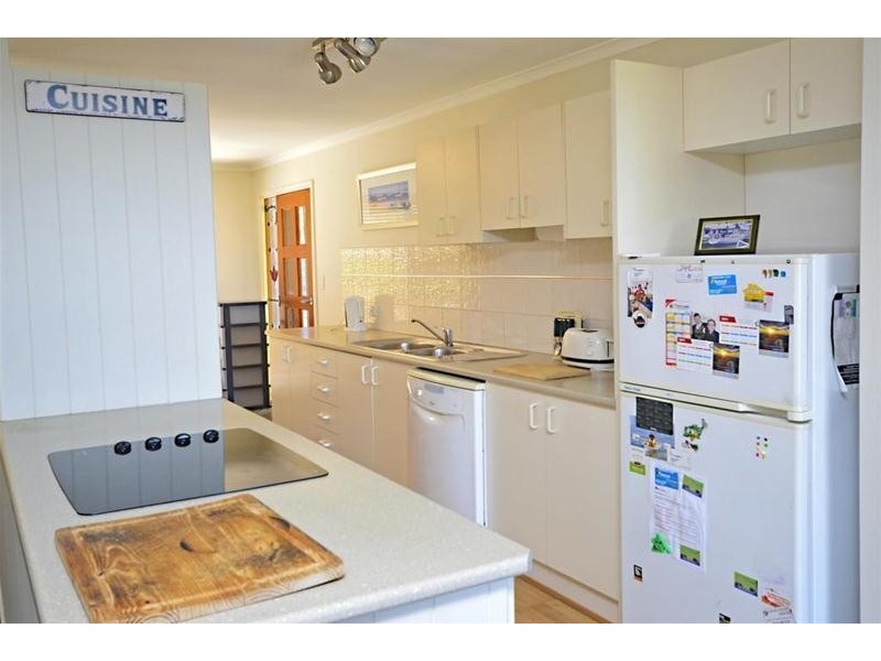 25 Orchis Drive, Tamborine Mountain QLD 4272