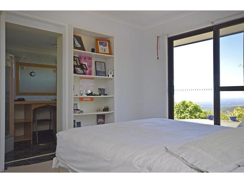 25 Orchis Drive, Tamborine Mountain QLD 4272