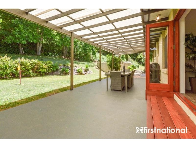 12 Carey Parade, Tamborine Mountain QLD 4272