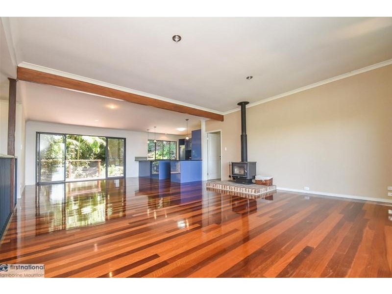 105 Licuala Drive, Tamborine Mountain QLD 4272
