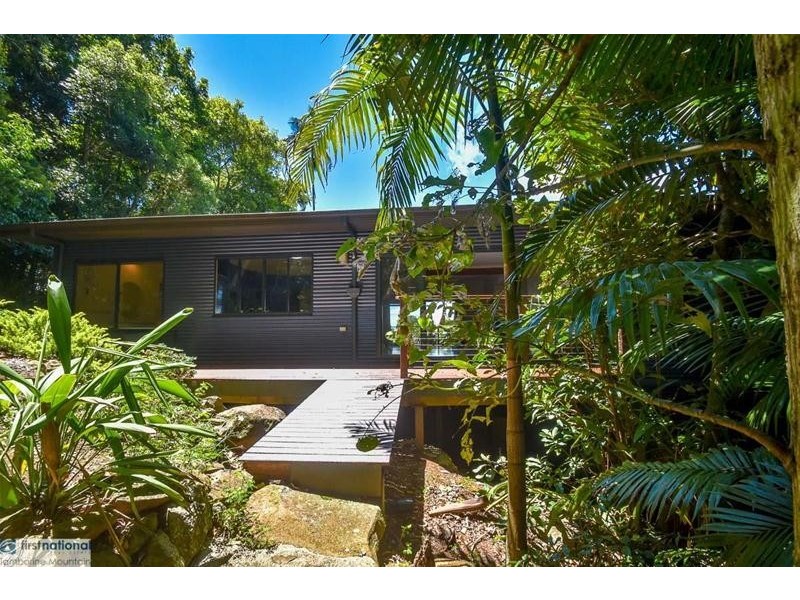 105 Licuala Drive, Tamborine Mountain QLD 4272