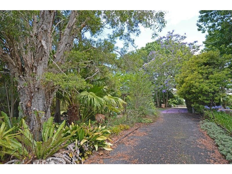 31 Siganto Drive, Tamborine Mountain QLD 4272