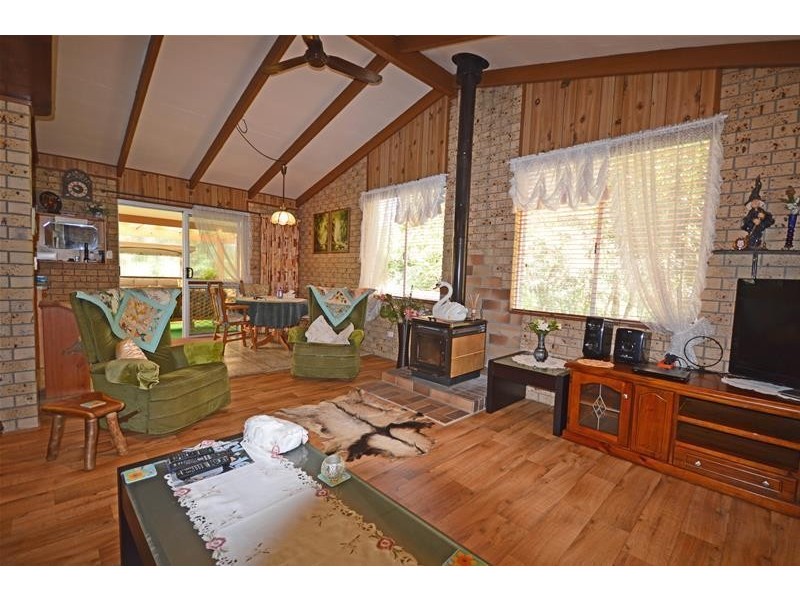 31 Siganto Drive, Tamborine Mountain QLD 4272