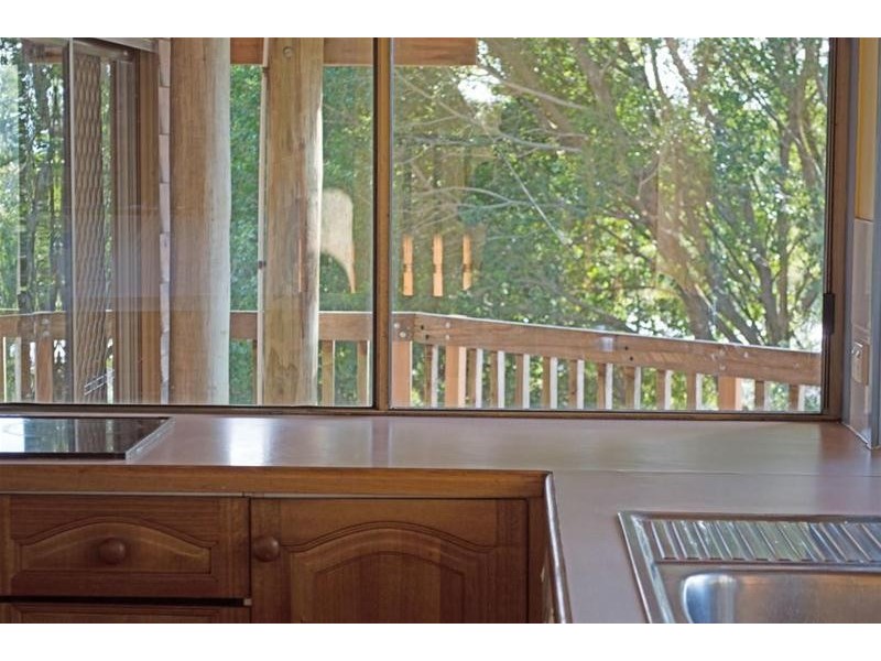 9 Sumba Court, Tamborine Mountain QLD 4272