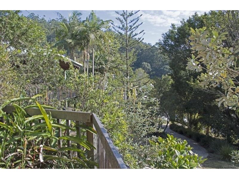 9 Sumba Court, Tamborine Mountain QLD 4272