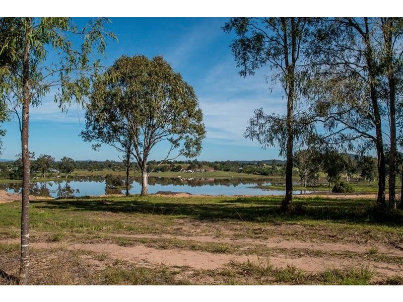 12-16 Martin Place, Tamborine QLD 4270