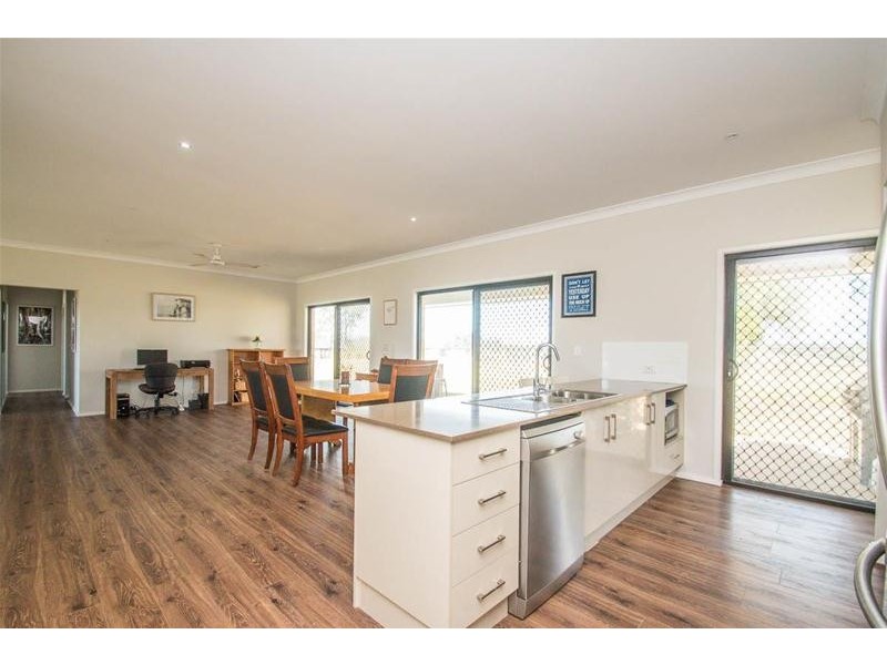 12-16 Martin Place, Tamborine QLD 4270