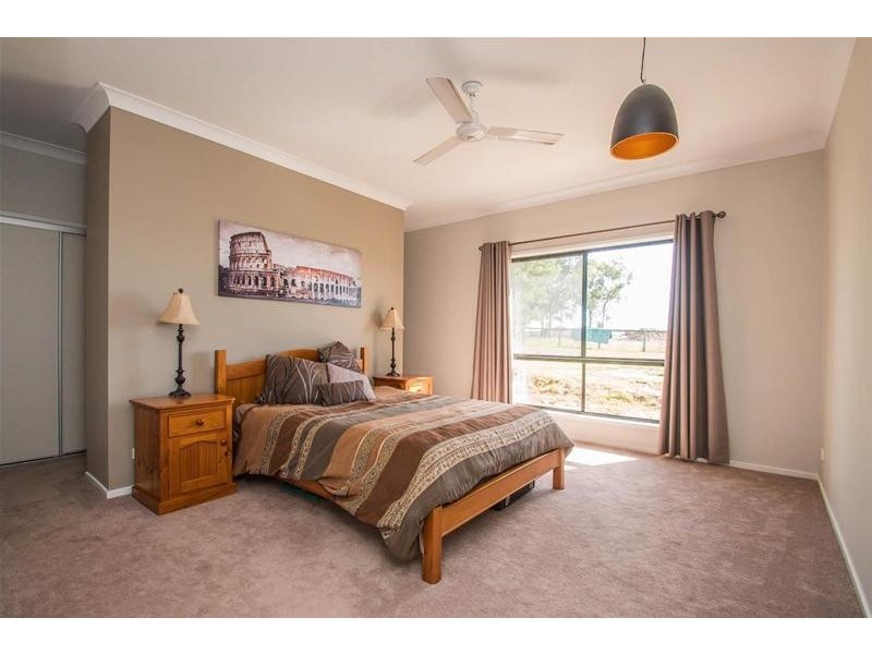 12-16 Martin Place, Tamborine QLD 4270