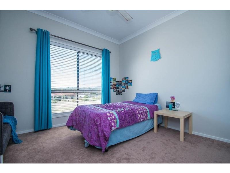 12-16 Martin Place, Tamborine QLD 4270