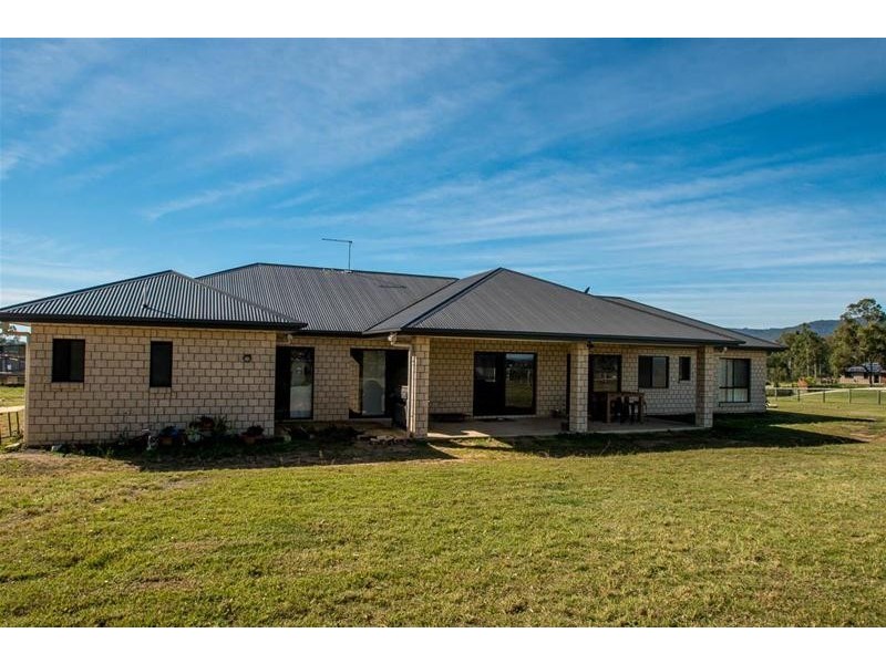 12-16 Martin Place, Tamborine QLD 4270