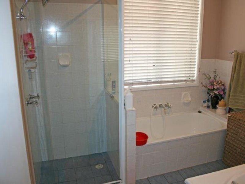 11 Lamington Parade, Tamborine Mountain QLD 4272