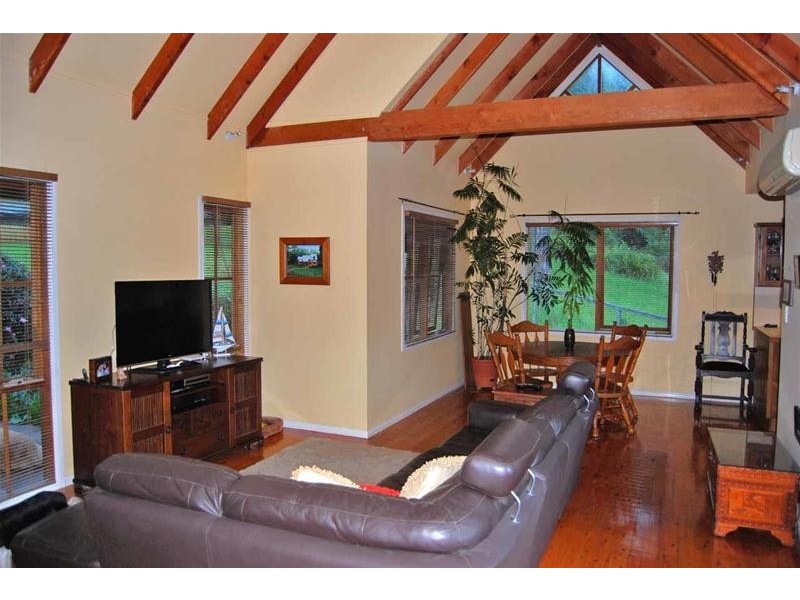 7 Kalmia Court, Tamborine Mountain QLD 4272