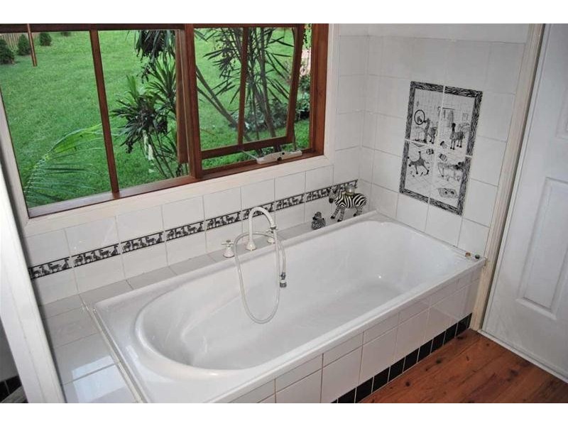 7 Kalmia Court, Tamborine Mountain QLD 4272