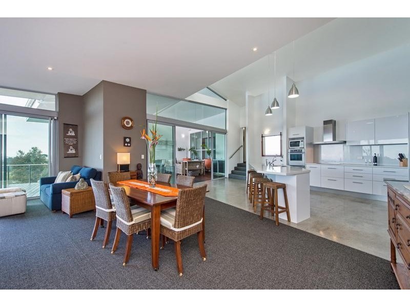 6 Sumatra Court, Tamborine Mountain QLD 4272