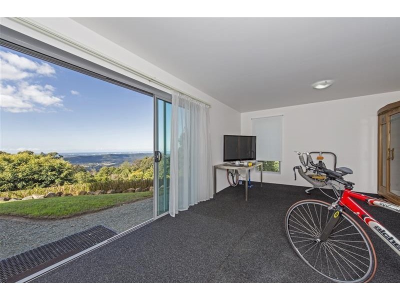 6 Sumatra Court, Tamborine Mountain QLD 4272