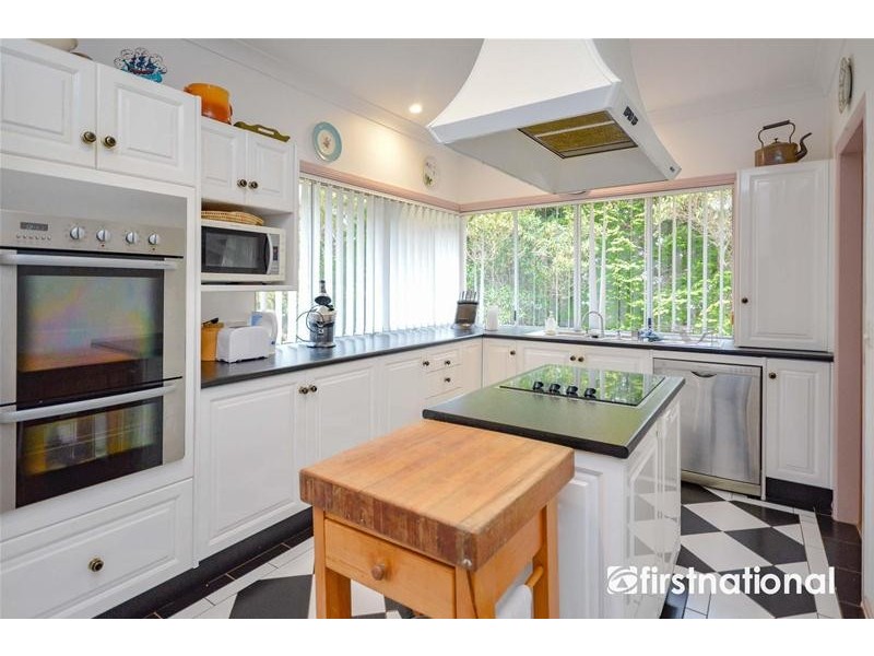 31 Bateke Road, Tamborine Mountain QLD 4272