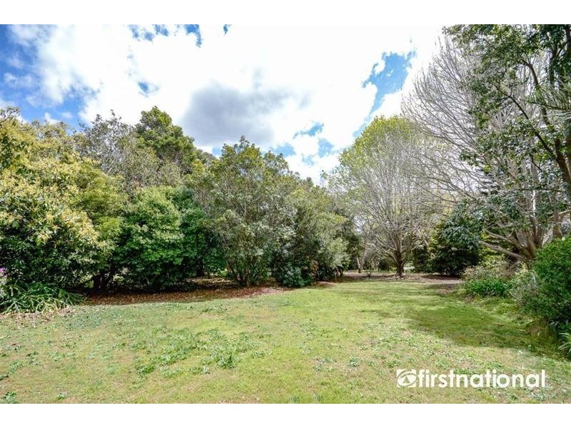 31 Bateke Road, Tamborine Mountain QLD 4272
